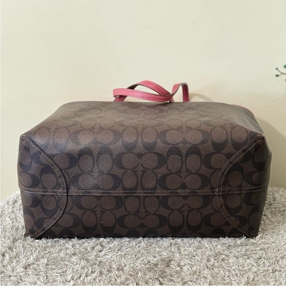 COACH Reversible Brown/Old Rose Signature Coated Canvas Leather City Tote - Picture 8 of 15